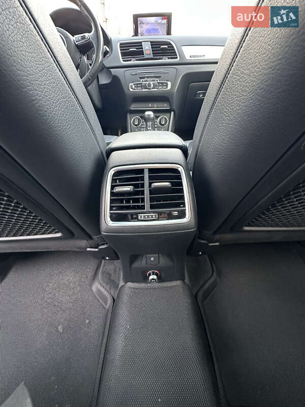 Внедорожник / Кроссовер Audi Q3 2016 в Тернополе