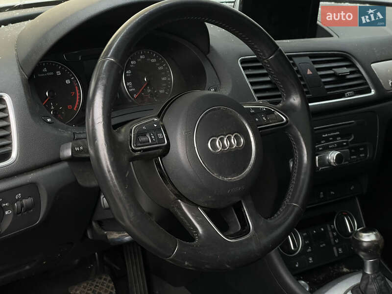 Внедорожник / Кроссовер Audi Q3 2017 в Луцке