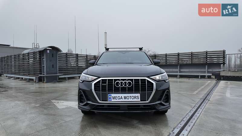 Внедорожник / Кроссовер Audi Q3 2020 в Киеве