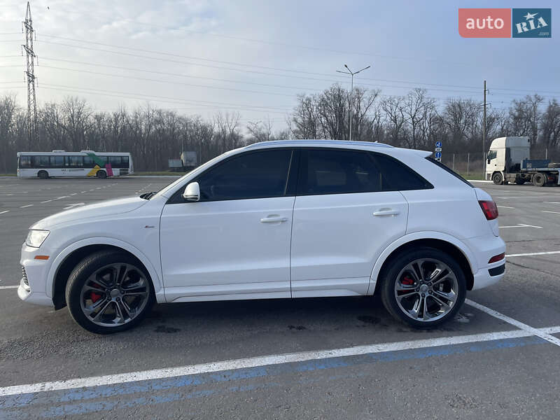 Внедорожник / Кроссовер Audi Q3 2017 в Запорожье