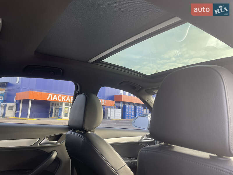 Внедорожник / Кроссовер Audi Q3 2017 в Запорожье