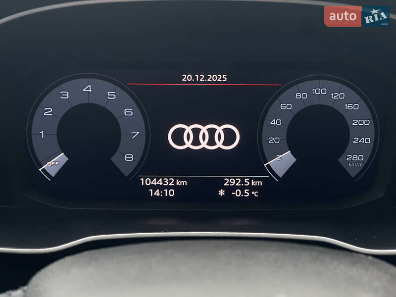 Внедорожник / Кроссовер Audi Q3 2019 в Киеве