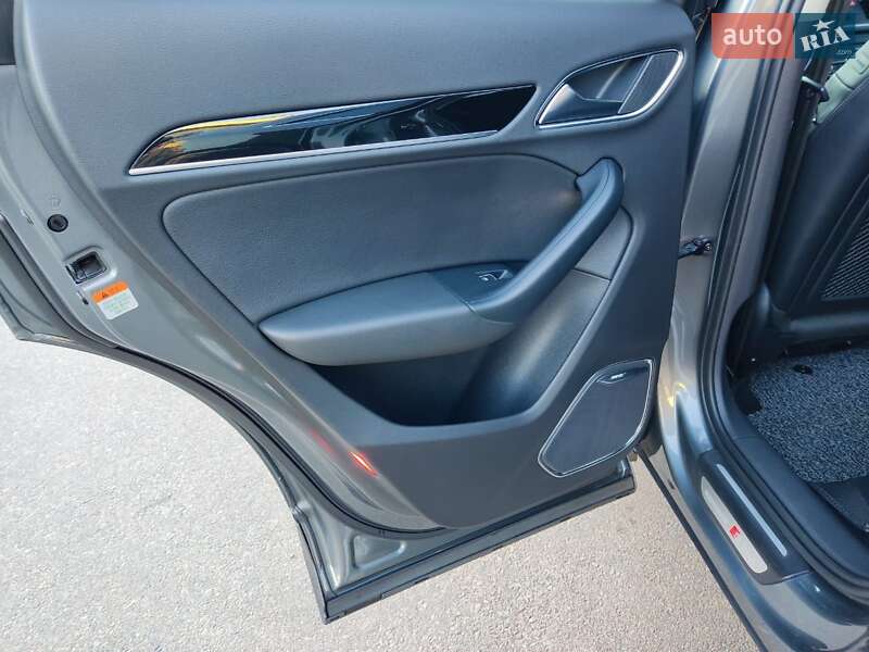 Внедорожник / Кроссовер Audi Q3 2014 в Бердичеве