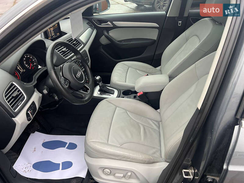 Внедорожник / Кроссовер Audi Q3 2015 в Харькове