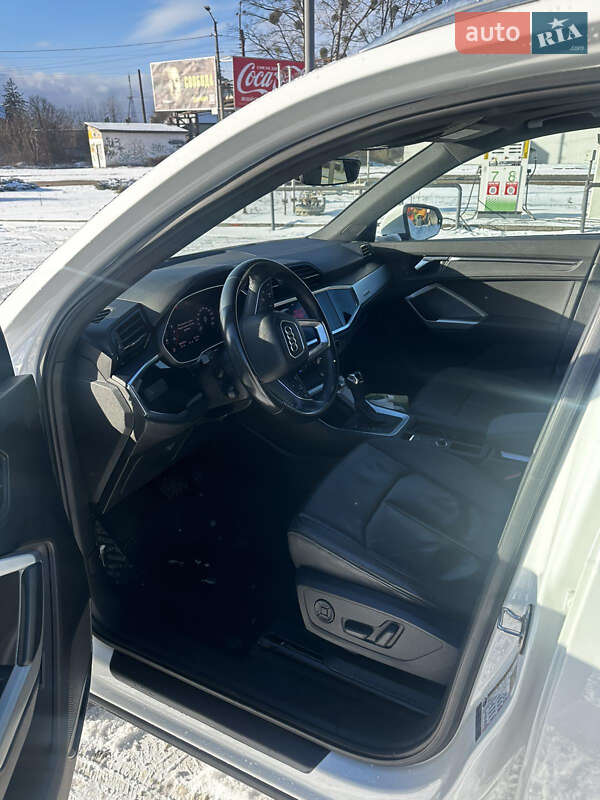Позашляховик / Кросовер Audi Q3 2019 в Івано-Франківську фото 13 Позашляховик / Кросовер Audi Q3 2019 в Івано-Франківську