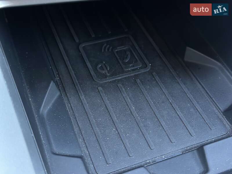 Внедорожник / Кроссовер Audi Q3 2019 в Черновцах