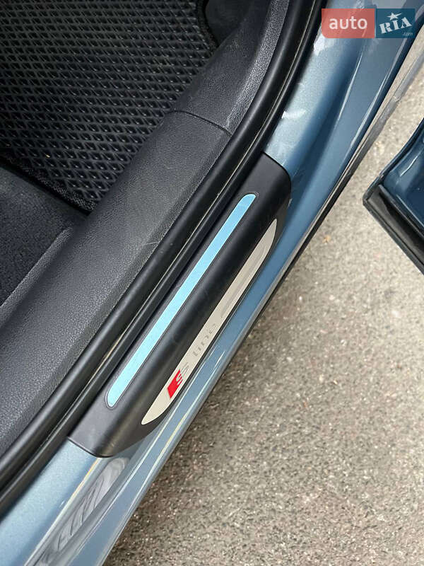 Внедорожник / Кроссовер Audi Q3 2013 в Ровно