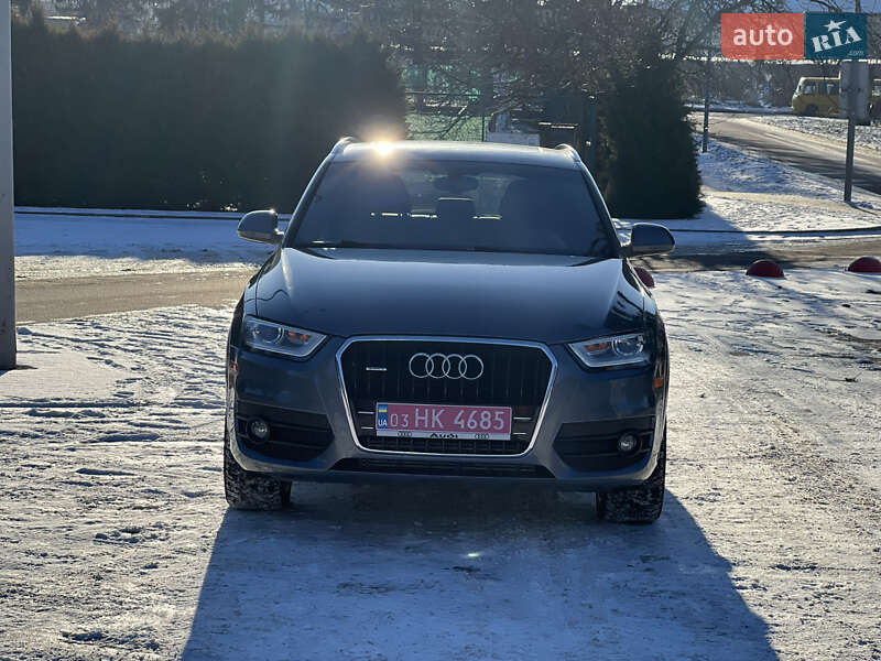 Позашляховик / Кросовер Audi Q3 2015 в Луцьку