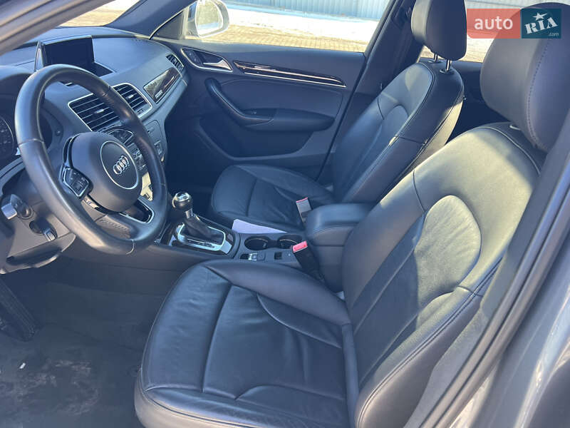 Позашляховик / Кросовер Audi Q3 2015 в Луцьку