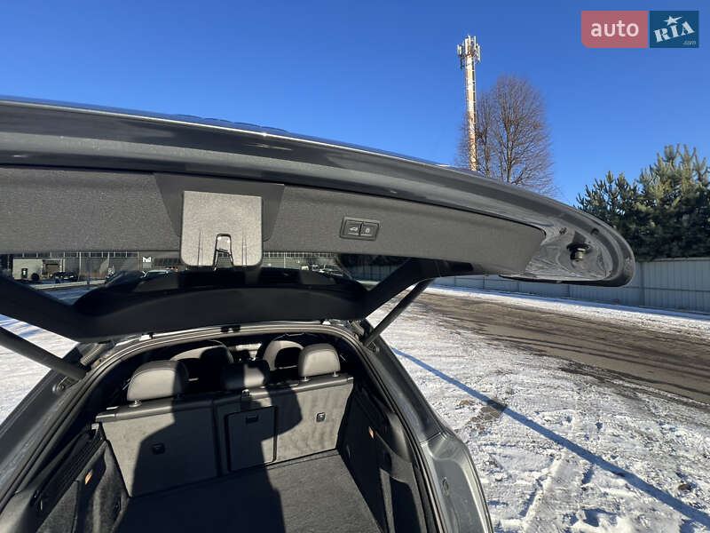 Позашляховик / Кросовер Audi Q3 2015 в Луцьку