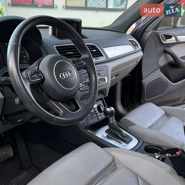 Внедорожник / Кроссовер Audi Q3 2017 в Черновцах