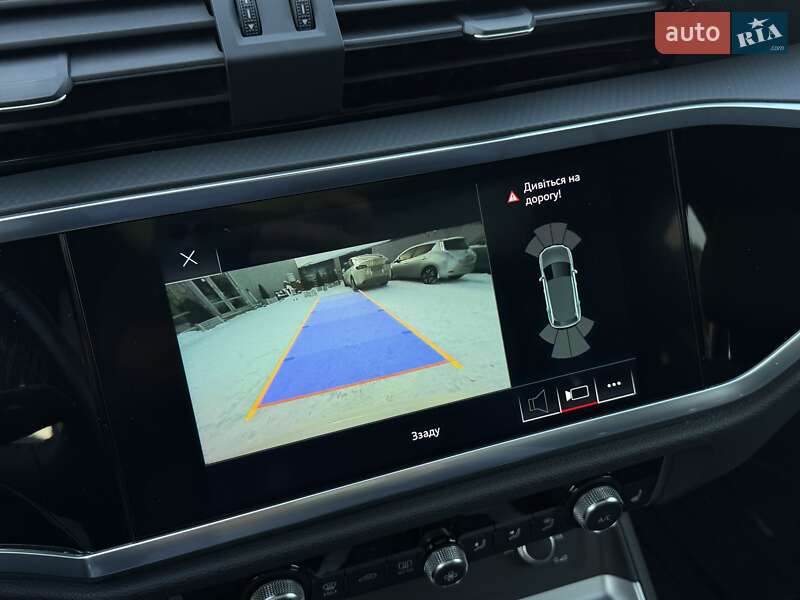 Позашляховик / Кросовер Audi Q3 2020 в Києві