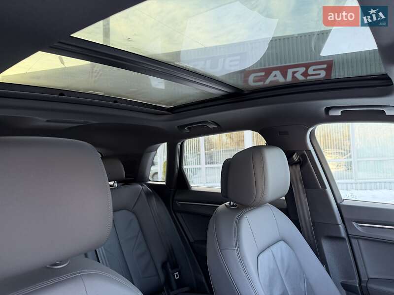 Позашляховик / Кросовер Audi Q3 2020 в Києві