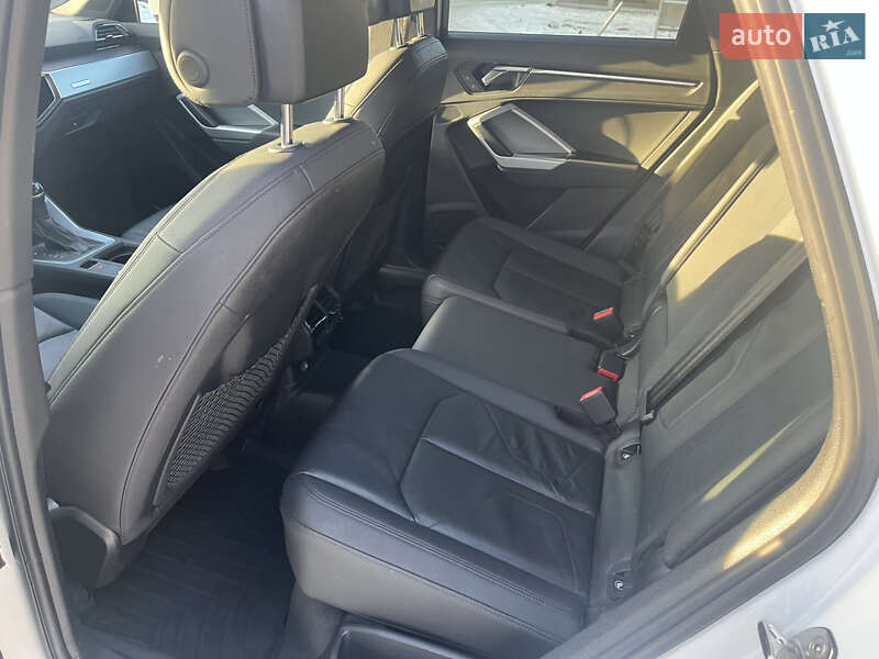 Внедорожник / Кроссовер Audi Q3 2019 в Киеве фото 9 Внедорожник / Кроссовер Audi Q3 2019 в Киеве