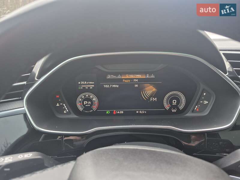 Внедорожник / Кроссовер Audi Q3 2021 в Житомире