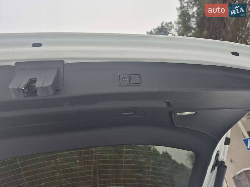 Внедорожник / Кроссовер Audi Q3 2021 в Житомире