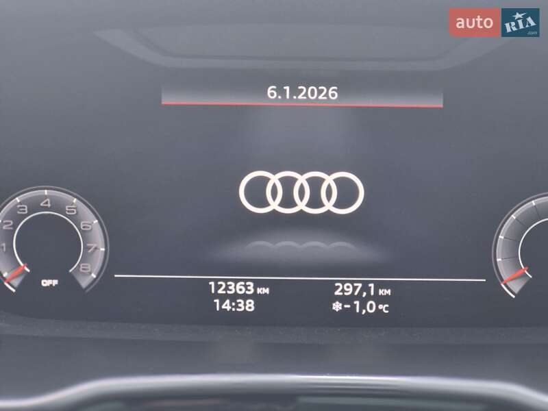 Внедорожник / Кроссовер Audi Q3 2021 в Житомире