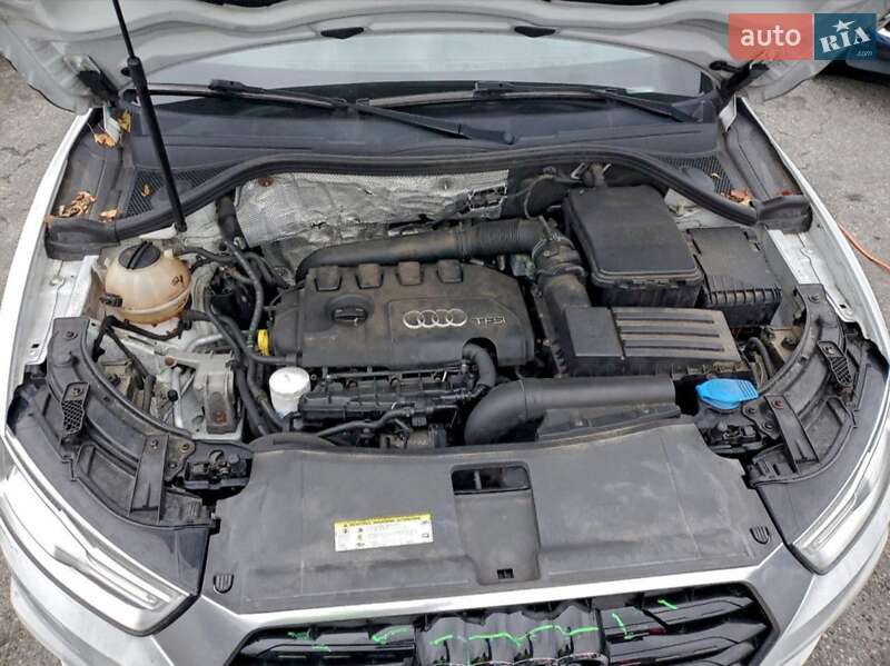 Внедорожник / Кроссовер Audi Q3 2016 в Львове