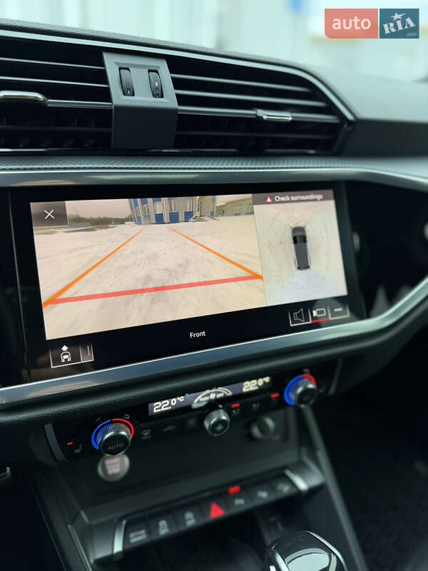 Внедорожник / Кроссовер Audi Q3 2020 в Шепетовке