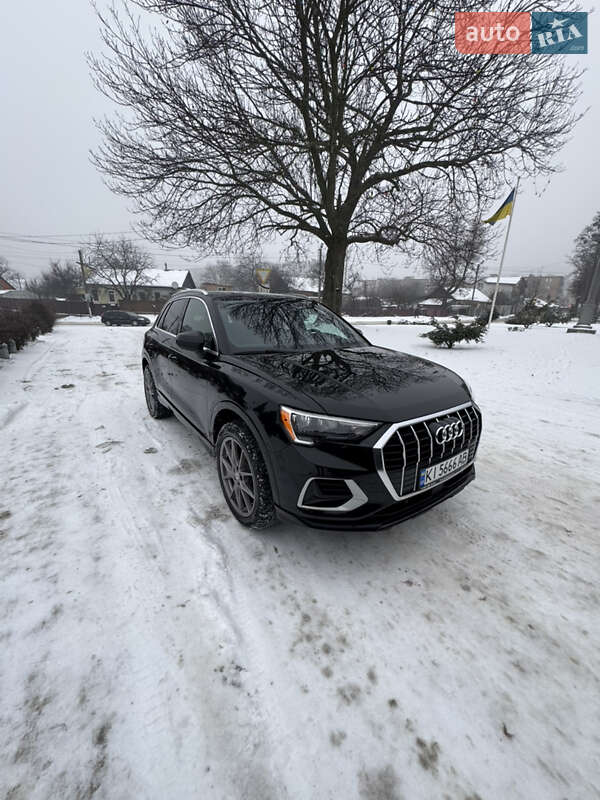 Внедорожник / Кроссовер Audi Q3 2020 в Фастове