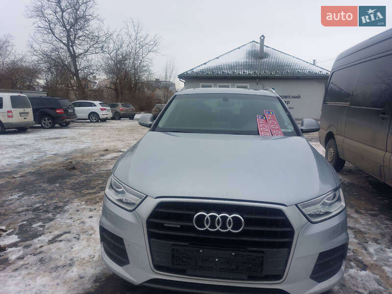 Внедорожник / Кроссовер Audi Q3 2016 в Ужгороде