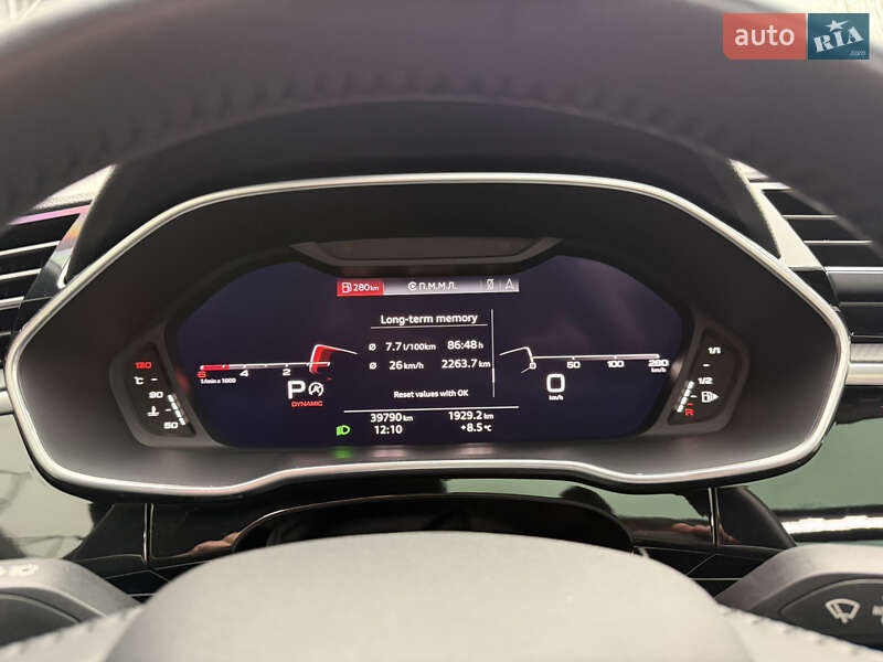 Внедорожник / Кроссовер Audi Q3 2020 в Киеве