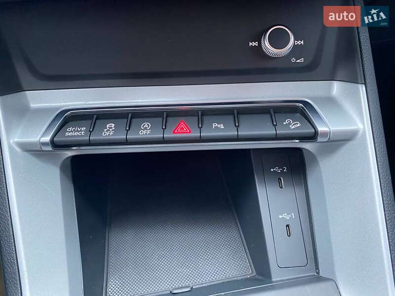 Внедорожник / Кроссовер Audi Q3 2022 в Днепре фото 22 Внедорожник / Кроссовер Audi Q3 2022 в Днепре