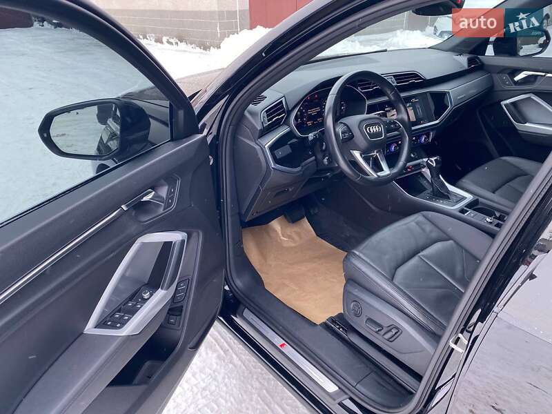 Внедорожник / Кроссовер Audi Q3 2022 в Днепре фото 10 Внедорожник / Кроссовер Audi Q3 2022 в Днепре