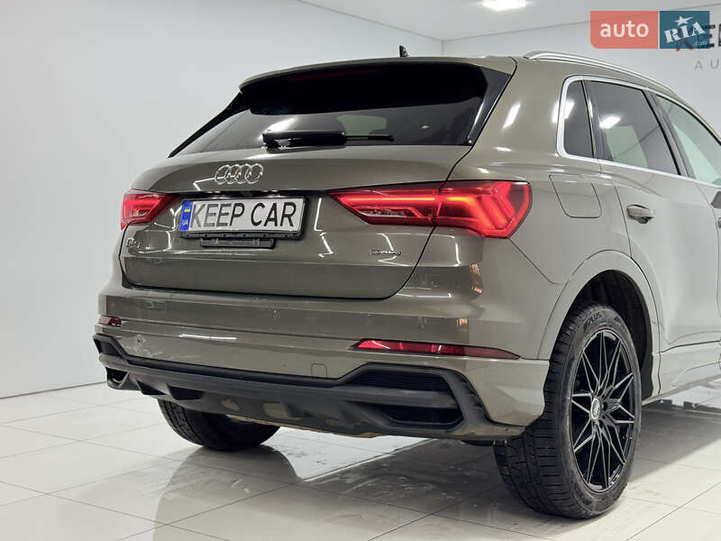Внедорожник / Кроссовер Audi Q3 2023 в Одессе