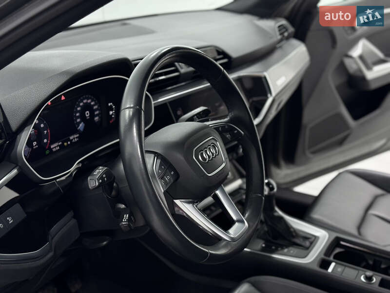 Внедорожник / Кроссовер Audi Q3 2023 в Одессе