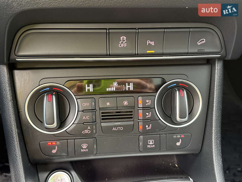 Внедорожник / Кроссовер Audi Q3 2017 в Стрые