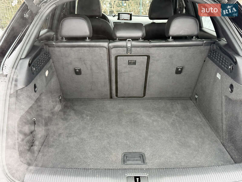 Внедорожник / Кроссовер Audi Q3 2017 в Стрые