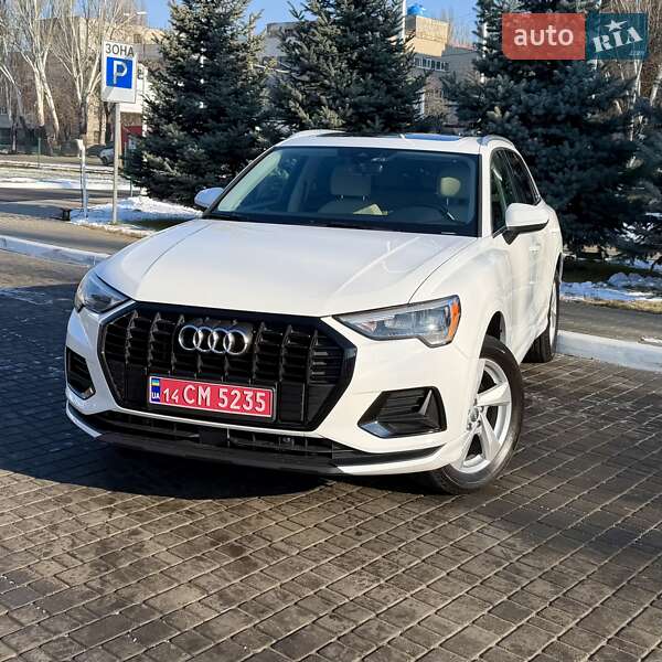 Внедорожник / Кроссовер Audi Q3 2019 в Одессе