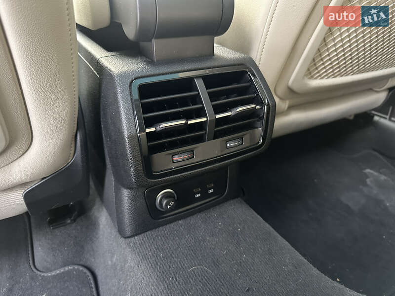 Внедорожник / Кроссовер Audi Q3 2023 в Киеве