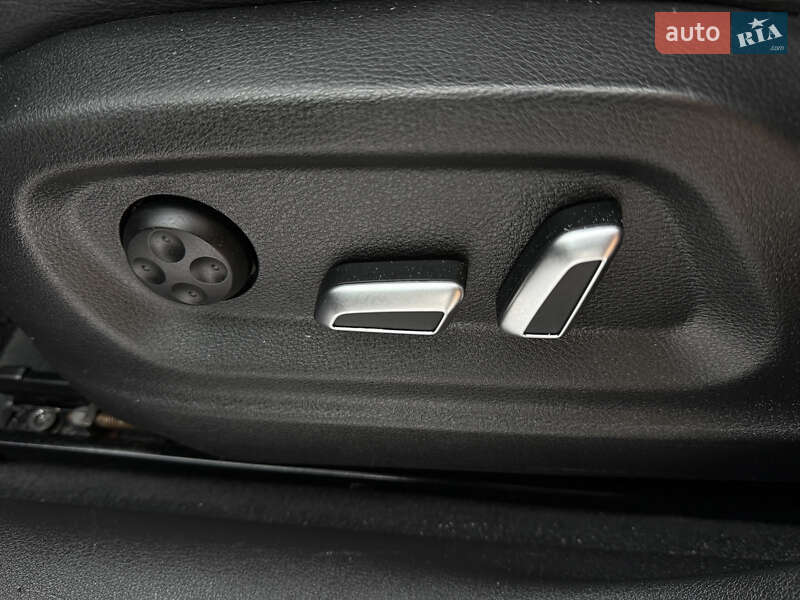 Внедорожник / Кроссовер Audi Q3 2016 в Дрогобыче