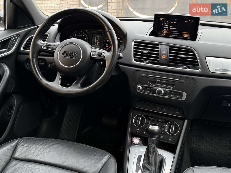 Внедорожник / Кроссовер Audi Q3 2016 в Дрогобыче