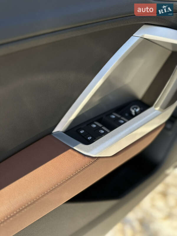 Внедорожник / Кроссовер Audi Q3 2021 в Чернигове