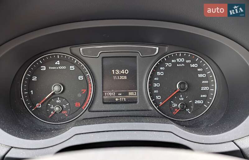 Внедорожник / Кроссовер Audi Q3 2016 в Киеве