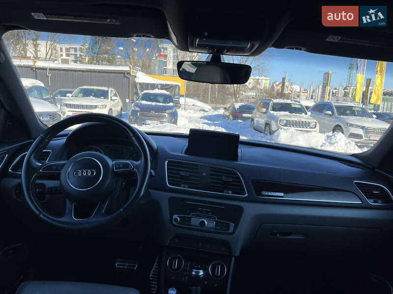 Внедорожник / Кроссовер Audi Q3 2015 в Львове