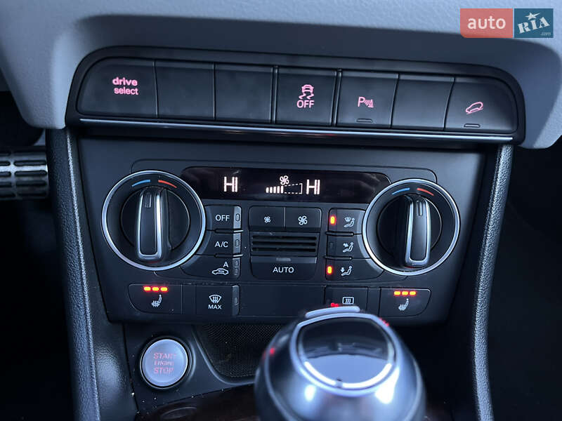 Внедорожник / Кроссовер Audi Q3 2015 в Львове