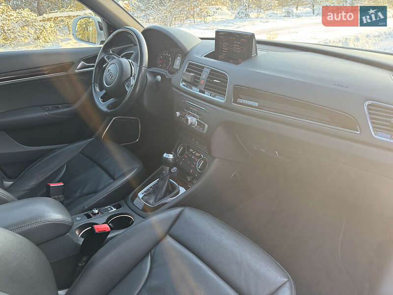 Внедорожник / Кроссовер Audi Q3 2016 в Житомире