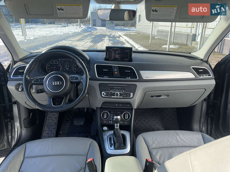 Внедорожник / Кроссовер Audi Q3 2015 в Виноградове