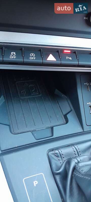 Внедорожник / Кроссовер Audi Q3 2021 в Стрые