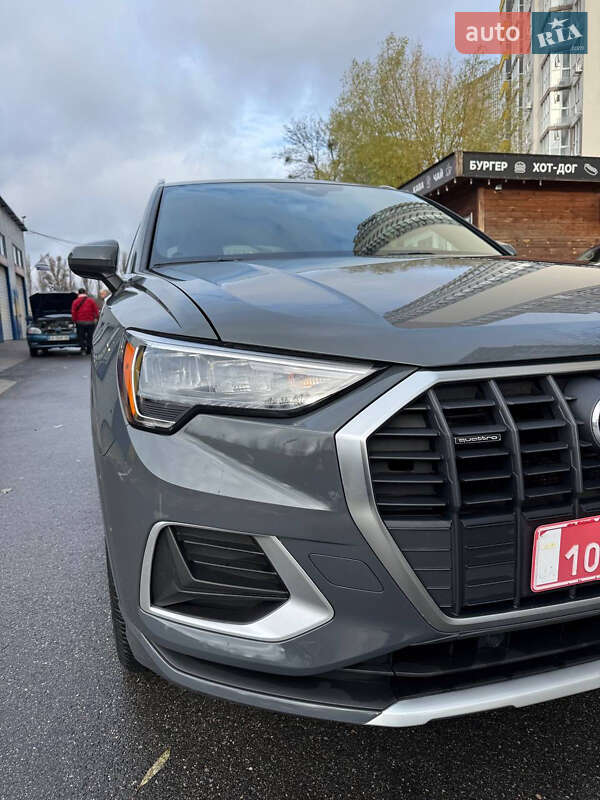 Внедорожник / Кроссовер Audi Q3 2019 в Камне-Каширском