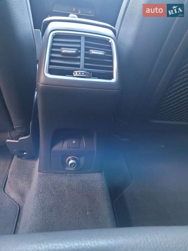 Внедорожник / Кроссовер Audi Q3 2015 в Ровно фото 13 Внедорожник / Кроссовер Audi Q3 2015 в Ровно
