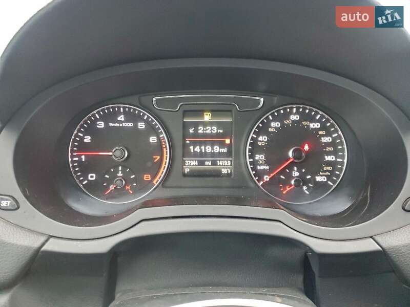 Внедорожник / Кроссовер Audi Q3 2017 в Днепре