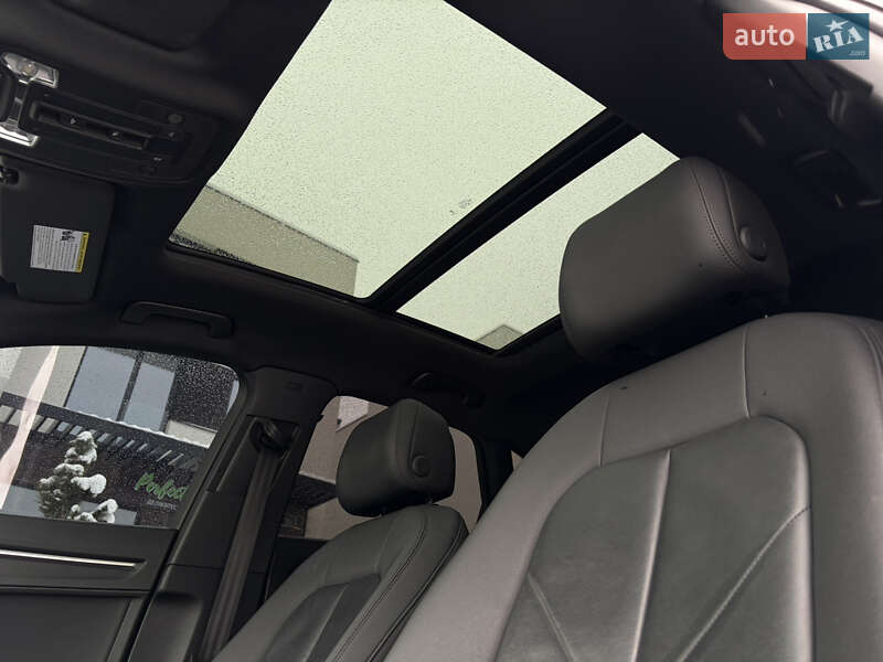 Внедорожник / Кроссовер Audi Q3 2019 в Ужгороде