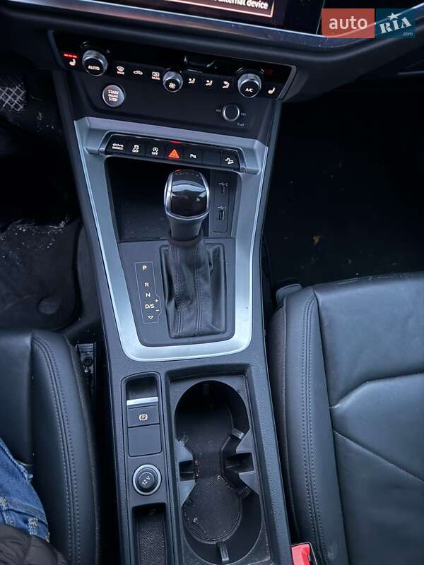 Внедорожник / Кроссовер Audi Q3 2020 в Киеве фото 15 Внедорожник / Кроссовер Audi Q3 2020 в Киеве