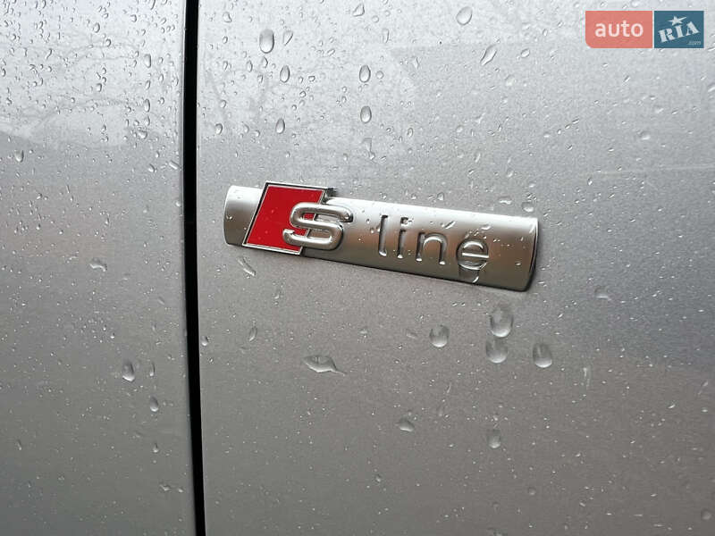 Позашляховик / Кросовер Audi Q3 2017 в Києві