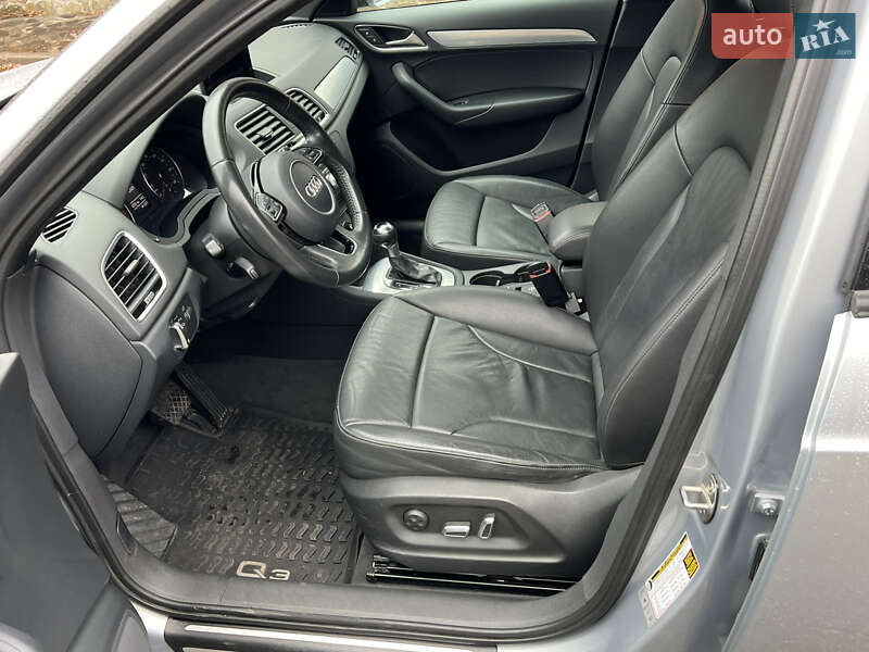 Позашляховик / Кросовер Audi Q3 2017 в Києві